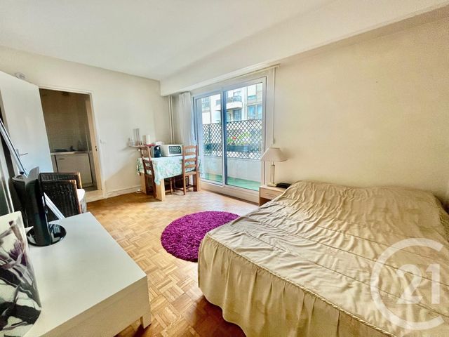 Appartement F1 à vendre - 1 pièce - 21.0 m2 - PARIS - 75016 - ILE-DE-FRANCE - Century 21 Via Conseil 16Ème