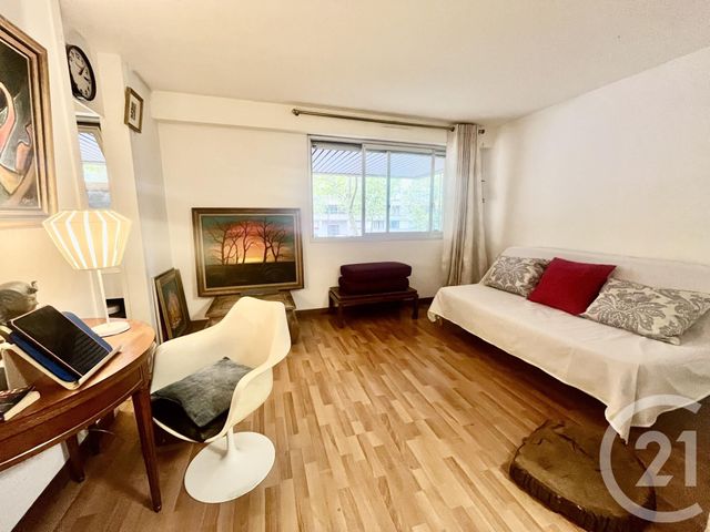 Appartement F1 à vendre - 1 pièce - 25.38 m2 - PARIS - 75016 - ILE-DE-FRANCE - Century 21 Via Conseil 16Ème